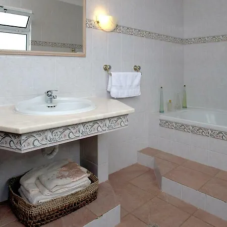 Casa Girassol Lagoa (Azores)